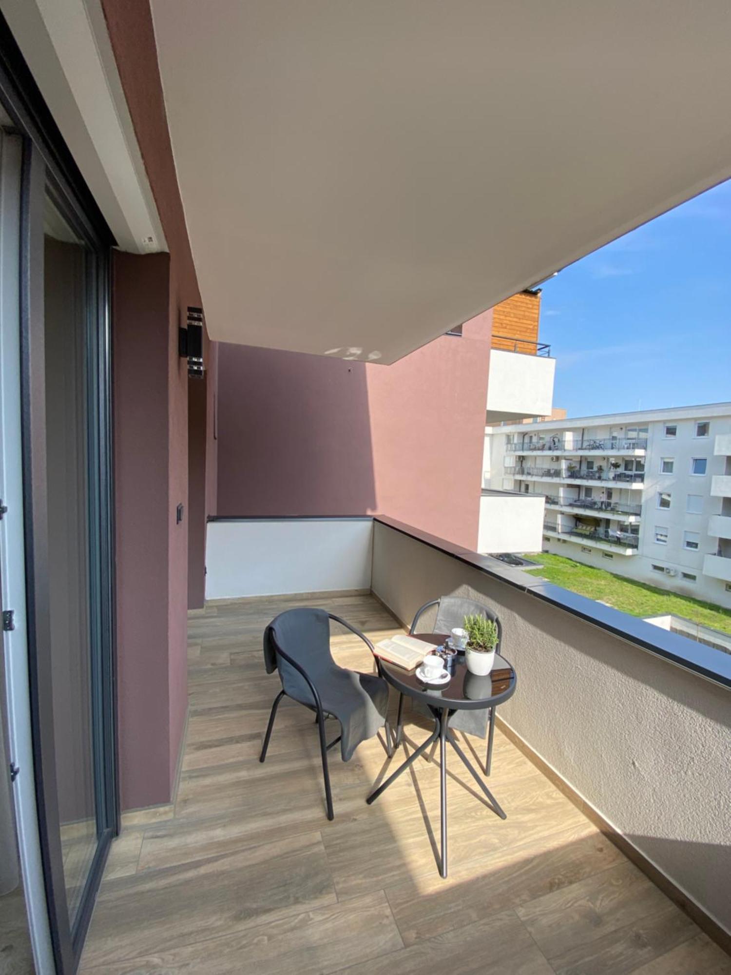 T27 Apartments Free Parking Ingyenes Zart Parkolo Gyor Ngoại thất bức ảnh
