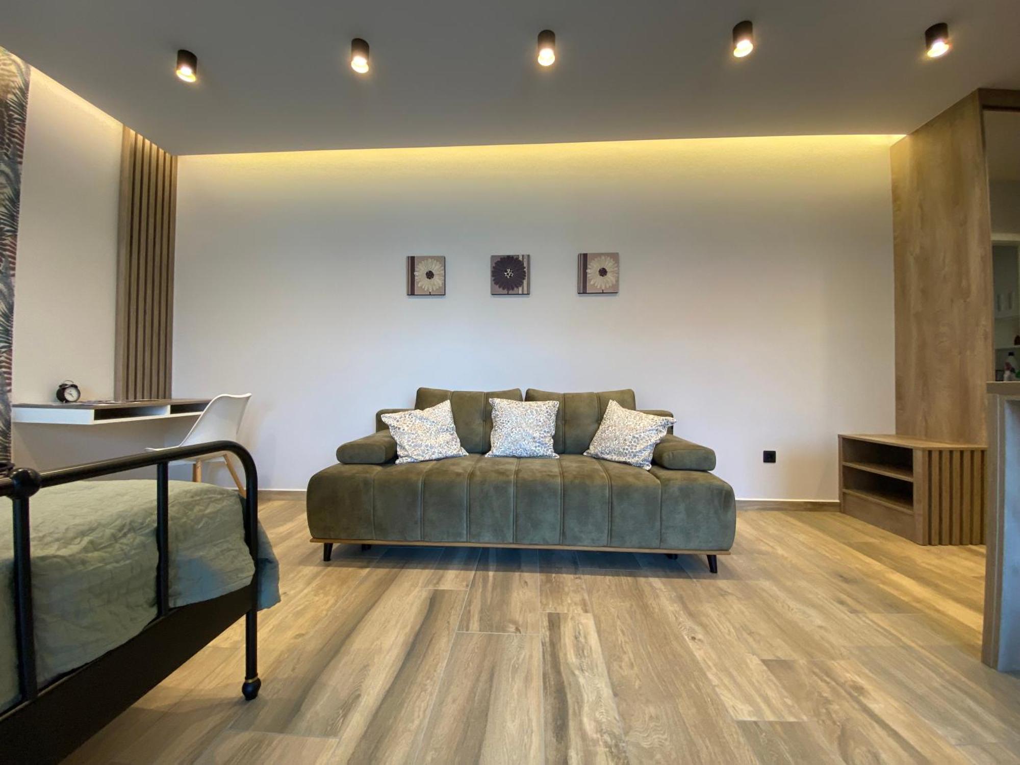 T27 Apartments Free Parking Ingyenes Zart Parkolo Gyor Ngoại thất bức ảnh