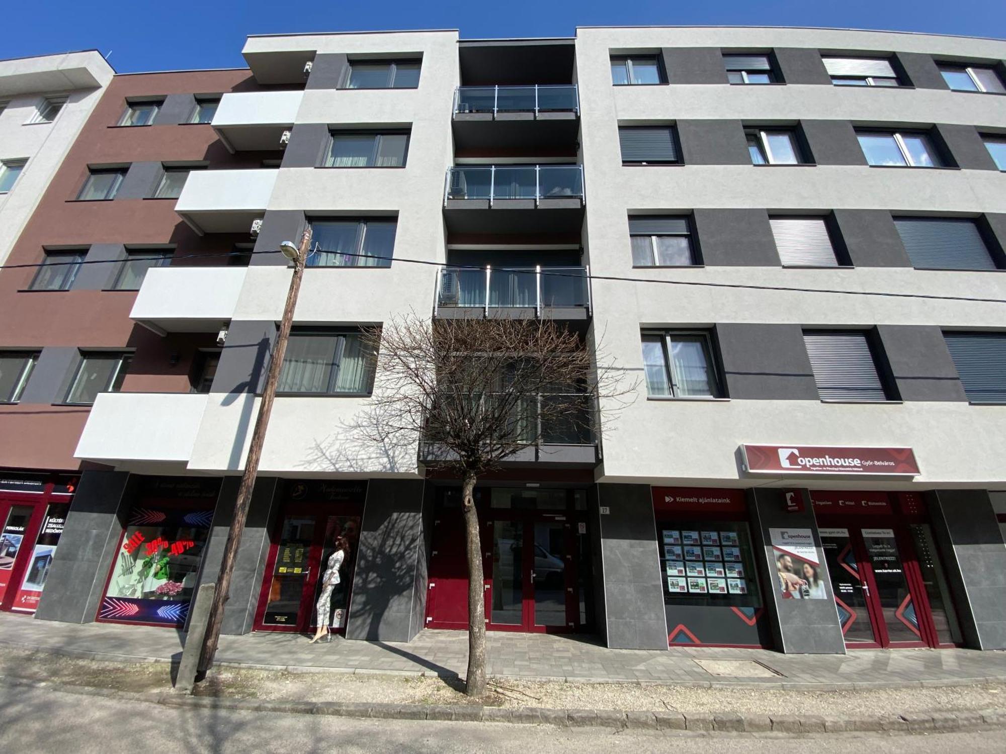 T27 Apartments Free Parking Ingyenes Zart Parkolo Gyor Ngoại thất bức ảnh
